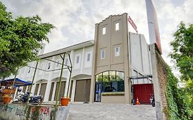 Hotel O River Inn Malioboro